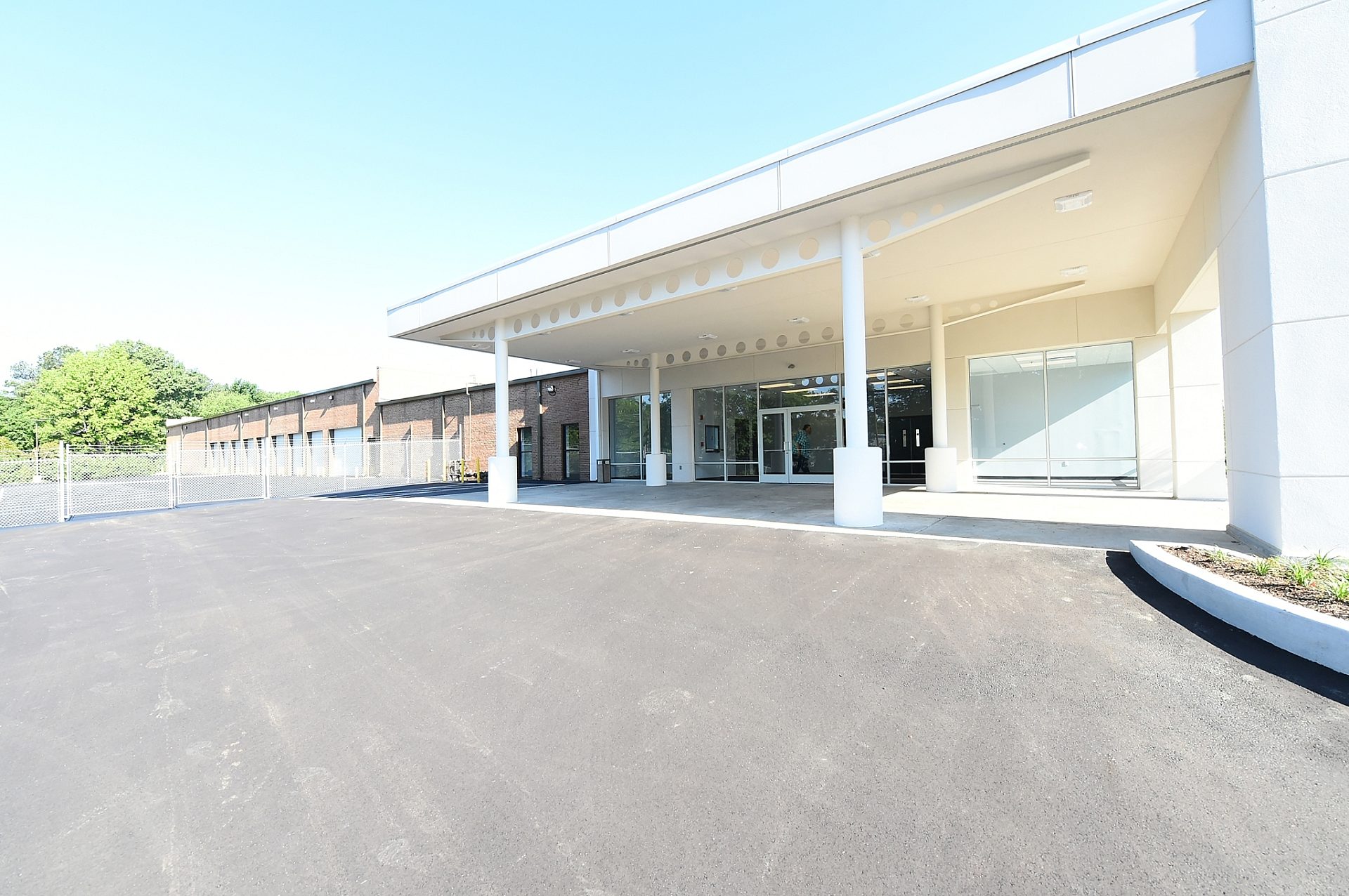 The entrance of an auto technician trade school.